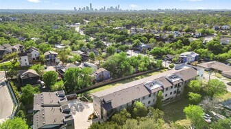 1811 Webberville Rd in Austin, TX - Building Photo