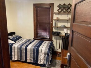 118 Pine St, Unit SR2 Furnished in Sheboygan Falls, WI - Building Photo - Building Photo