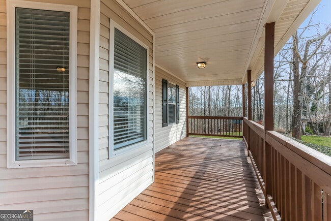 5788 Adrian Ln in Gainesville, GA - Building Photo - Building Photo