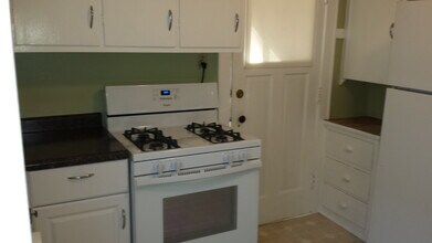 1255 Elm Lawn St, Unit Lower in Wauwatosa, WI - Building Photo - Building Photo