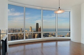 401 N Wabash Ave in Chicago, IL - Building Photo - Building Photo