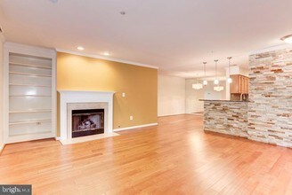 6101 Wigmore Ln in Alexandria, VA - Building Photo - Building Photo