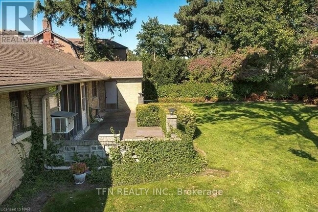 5950 Corwin Ave in Niagara Falls, ON - Building Photo - Building Photo