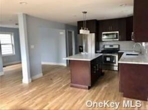 9 5th Ave in East Rockaway, NY - Building Photo - Building Photo