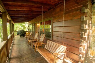 423 Laurel Creek Road in Blue Ridge, GA - Building Photo - Building Photo