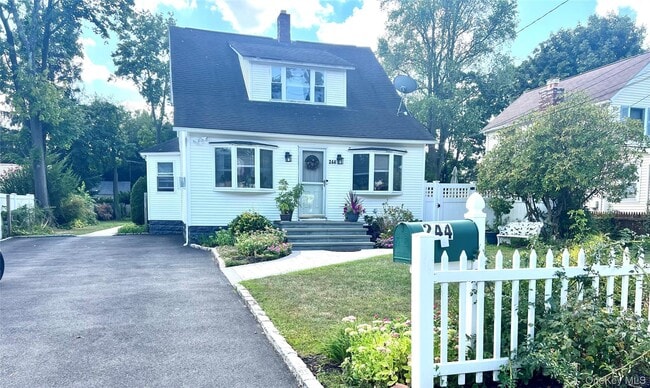 property at 244 Crombie St