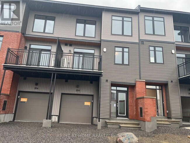 204 Tussock Private in Ottawa, ON - Building Photo - Building Photo
