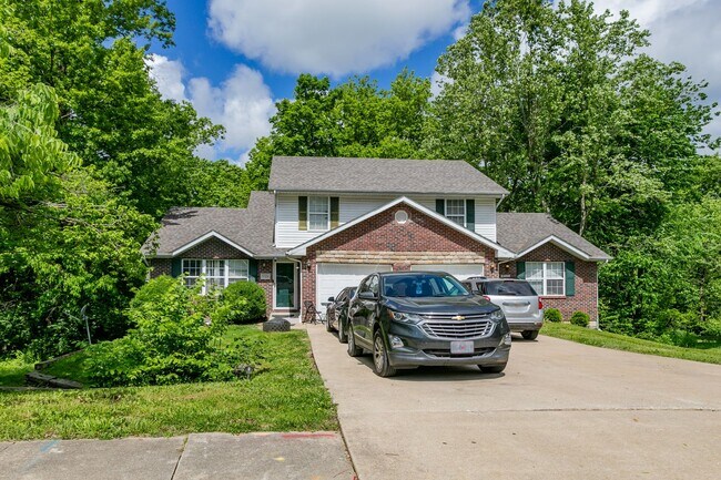 5324-5326-5326 Godas Cir in Columbia, MO - Building Photo - Building Photo