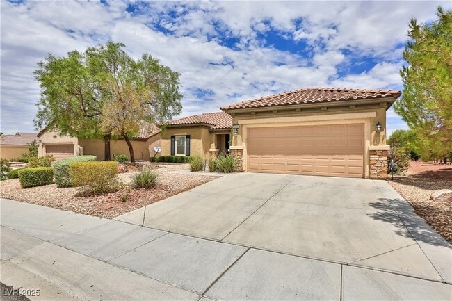 2264 Laurel Heights Ln in Henderson, NV - Building Photo - Building Photo