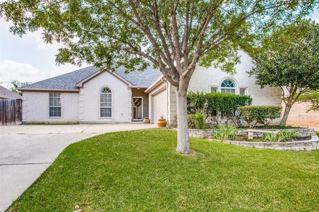 14 Enchanted Ct in Mansfield, TX - Building Photo - Building Photo