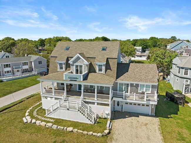 property at 33 Oceanside Dr