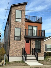 265 4th Ave, Unit B in Quantico, VA - Foto de edificio - Building Photo