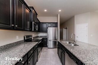 14428 Potterton Cir in Hudson, FL - Foto de edificio - Building Photo