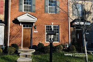 4405 Glasgow Rd in Glen Allen, VA - Building Photo