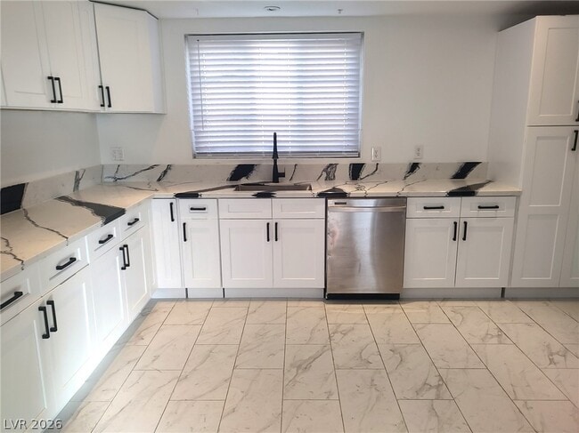 property at 2005 E Oakey Blvd