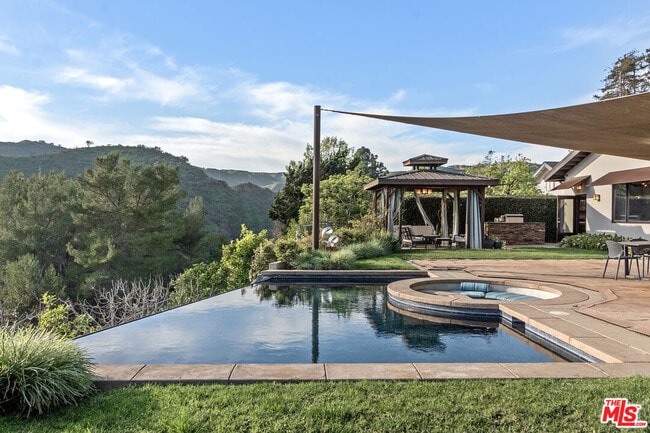 property at 2473 La Condesa Dr