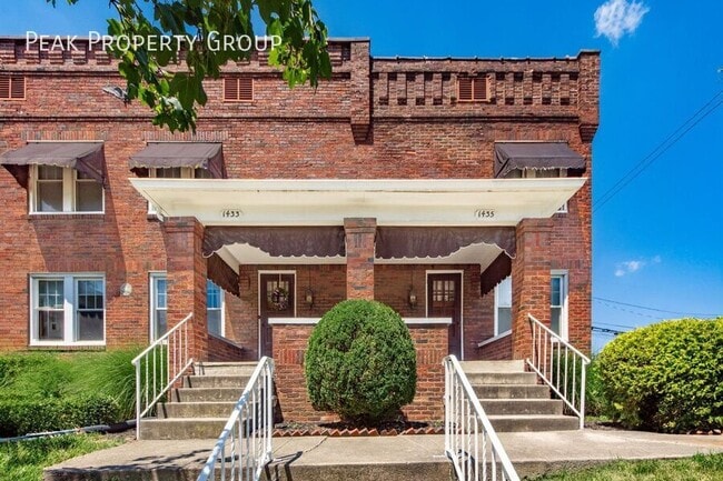 property at 1433 Northwest Blvd