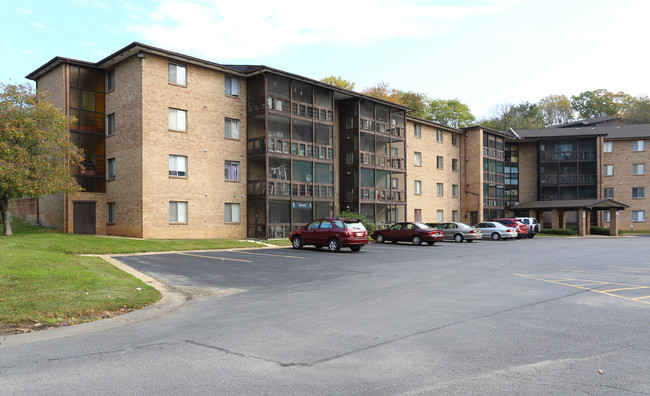 The Colony Apartments in Wilmington, DE - Foto de edificio - Building Photo