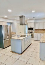 2118 Briarcrest Dr in Houston, TX - Building Photo - Building Photo