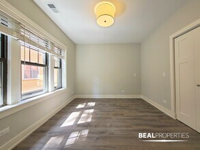 916 Crain St in Evanston, IL - Building Photo - Building Photo