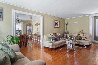 52 McKinley Ave in White Plains, NY - Building Photo - Building Photo