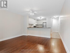 2633-22633 Yonge St in Toronto, ON - Building Photo - Building Photo