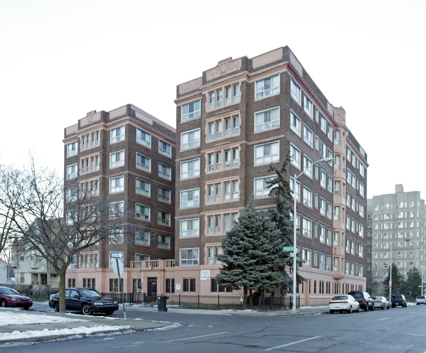 Chatham Apartments in Detroit, MI - Foto de edificio