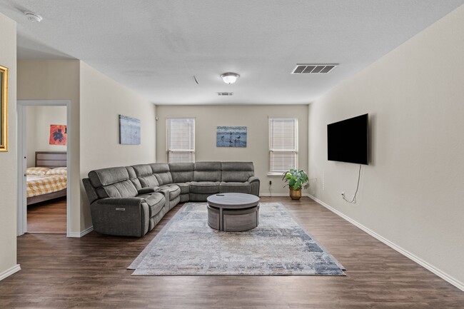 14714 Sierra Garden Dr in Houston, TX - Building Photo - Building Photo