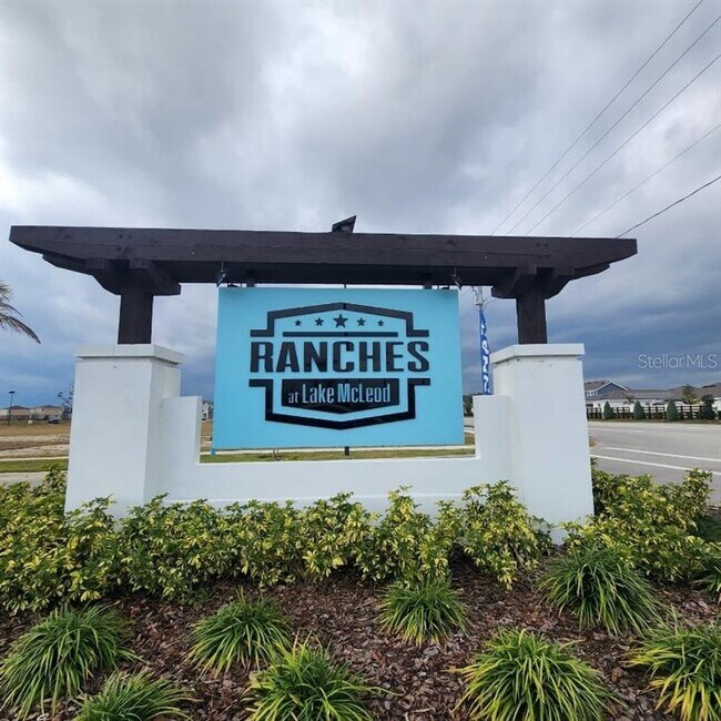 2189 Marksman Rd in Eagle Lake, FL - Building Photo - Building Photo