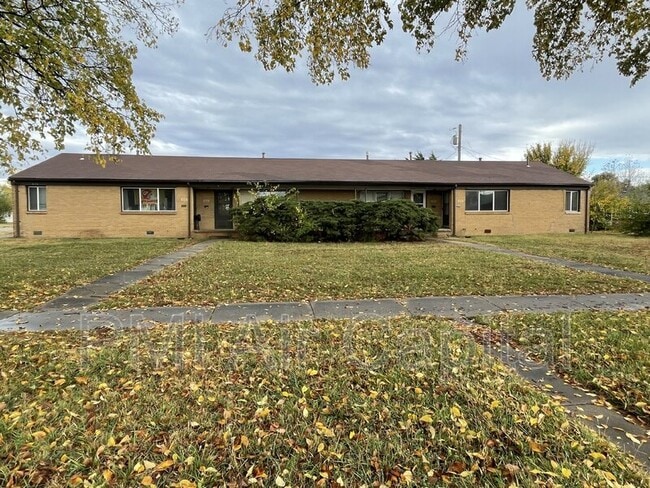 property at 638 S Woodlawn Blvd