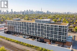 858 Dupont St in Toronto, ON - Building Photo - Building Photo