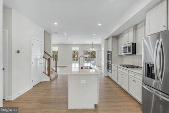 88 Rosemary Wy in Mount Laurel, NJ - Building Photo - Building Photo