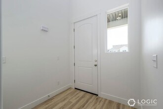 13656 Vernet Dr in Riverton, UT - Building Photo - Building Photo