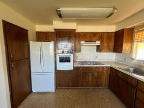 5210 W Henry St in Pasco, WA - Building Photo - Building Photo