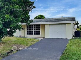 8659 Sheraton Dr in Miramar, FL - Building Photo