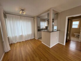 231 13th St in Manhattan Beach, CA - Building Photo