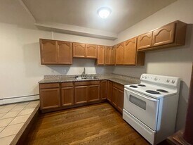 57-59-59 Holbrook St in North Adams, MA - Building Photo