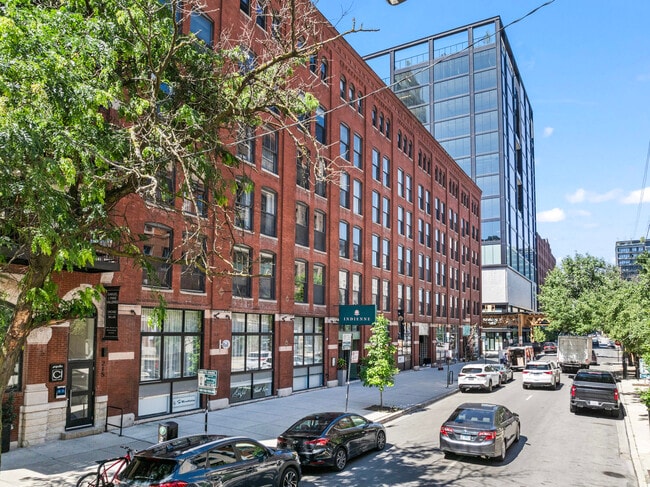 property at 225 W Huron St