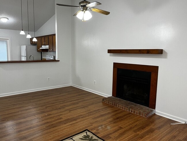 131 Twin Wood Dr in Havelock, NC - Building Photo - Building Photo