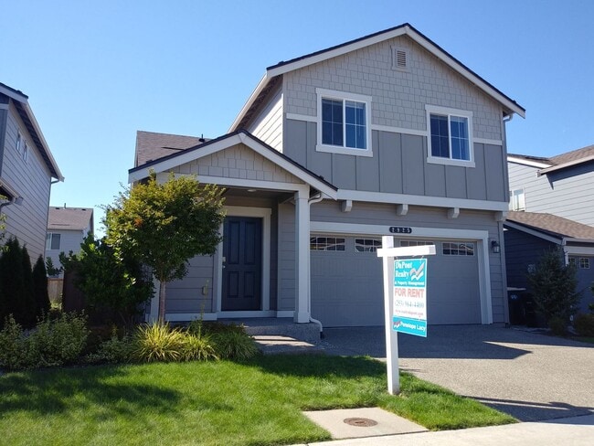 property at 2925 Mahogany St NE