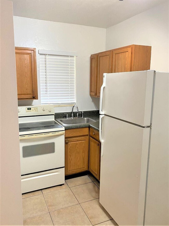 530 N 20th Ave in Hollywood, FL - Foto de edificio - Building Photo