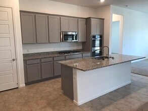 10918 W Yates Ln in Marana, AZ - Building Photo - Building Photo