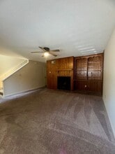 220 Abbey Ln in Greenwood, SC - Building Photo - Building Photo