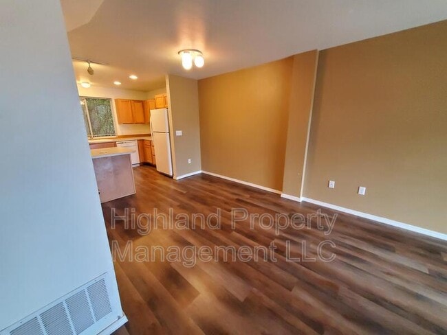 322 NE Whitman St in Pullman, WA - Building Photo - Building Photo