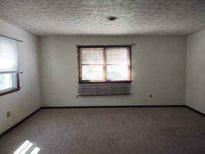 513 W Chocolate Ave, Unit 1 in Hershey, PA - Foto de edificio - Building Photo