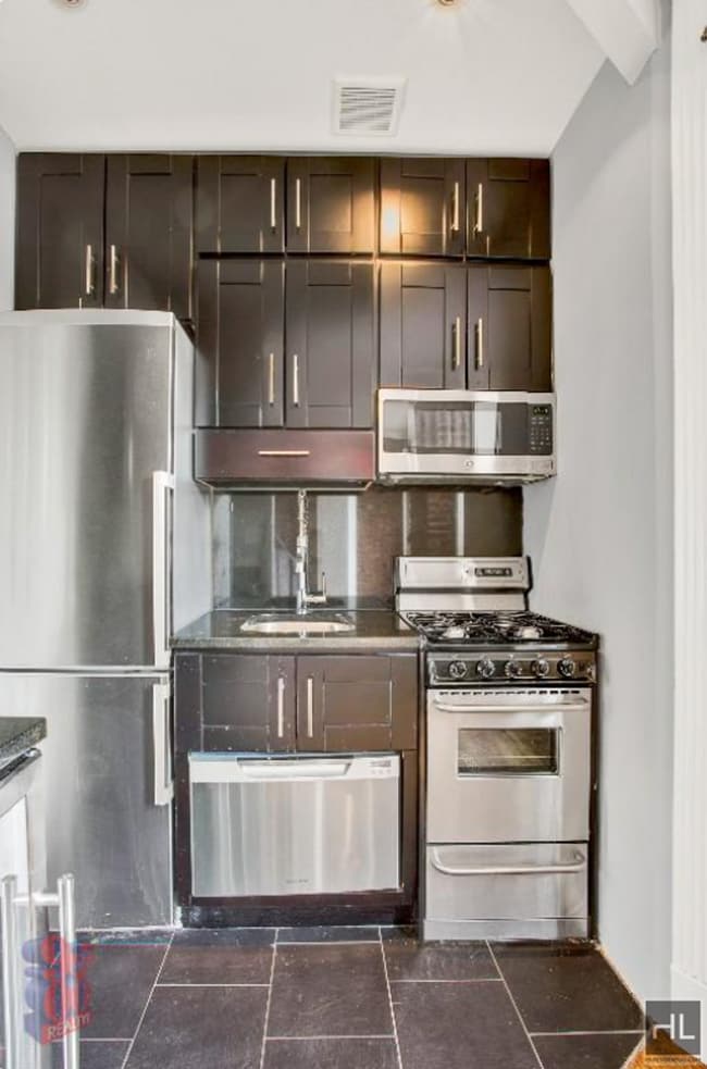 234 Mott St in New York, NY - Foto de edificio - Building Photo