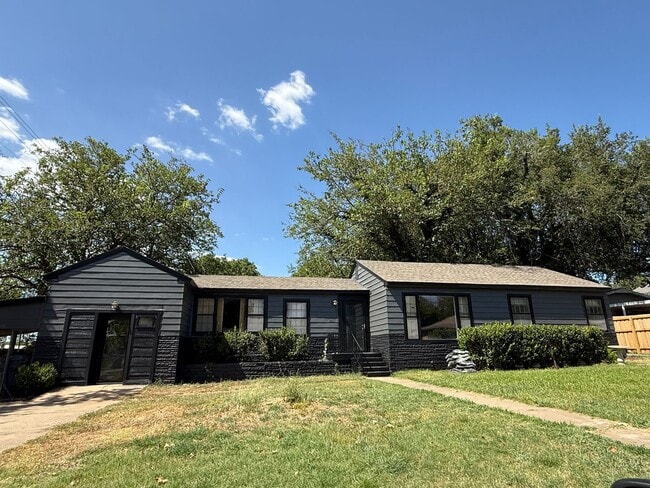 property at 1721 Broadway Pl