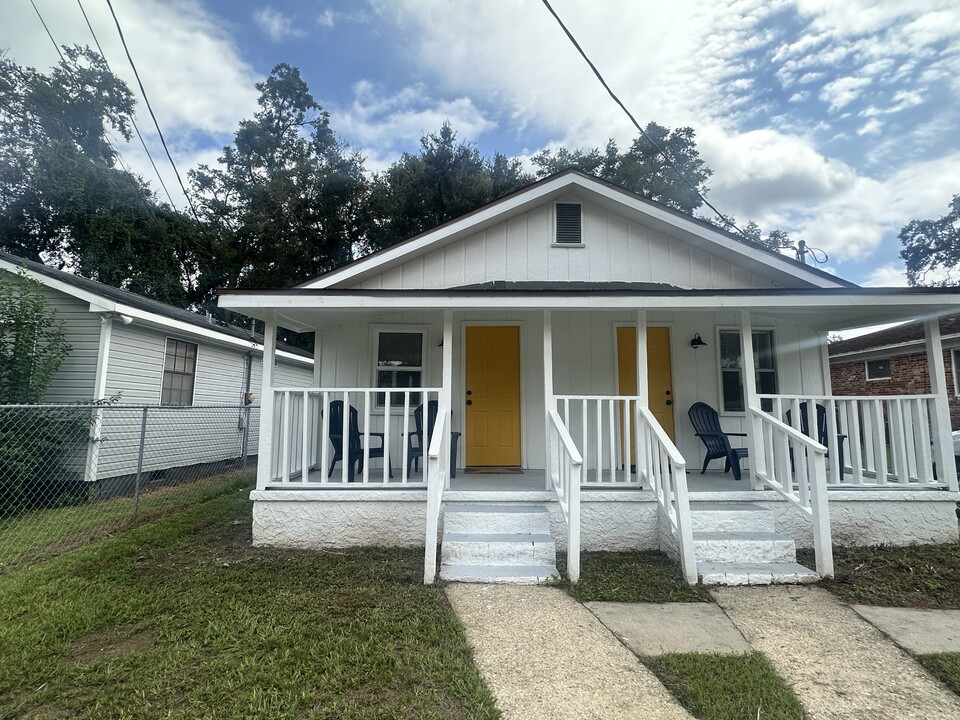 2141 Poppy St in Tallahassee, FL - Building Photo