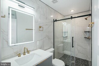 2000 N Front St in Philadelphia, PA - Building Photo - Building Photo