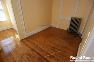 16 Long Ave in Boston, MA - Building Photo - Building Photo